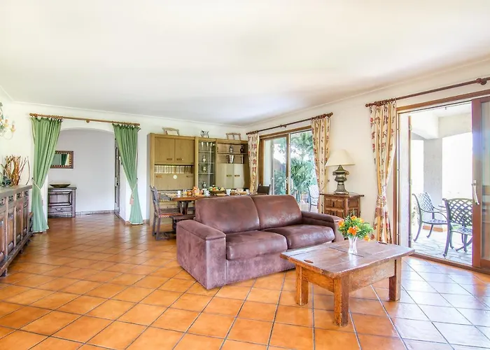 Апартаменты Eden Антиб